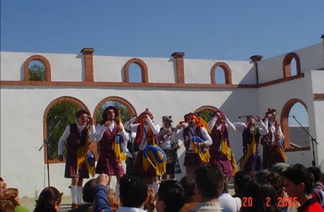 1005 Los Soplagaitas